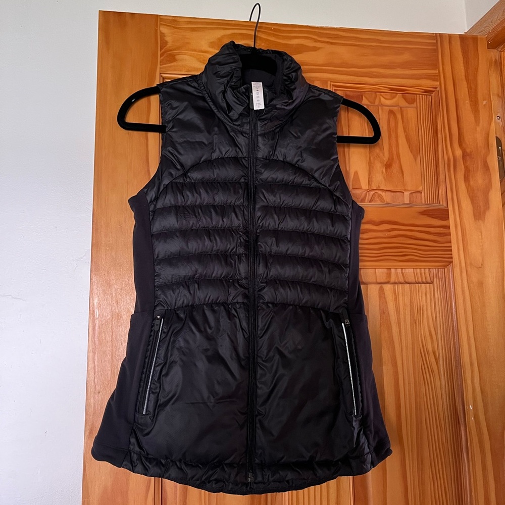 Lululemon puffer vest size small